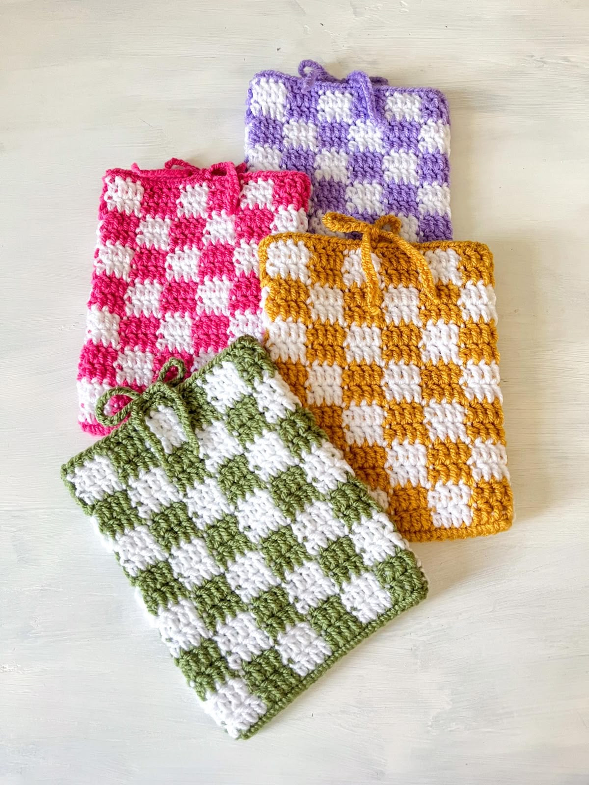 Checkered Kindle Booksleeve