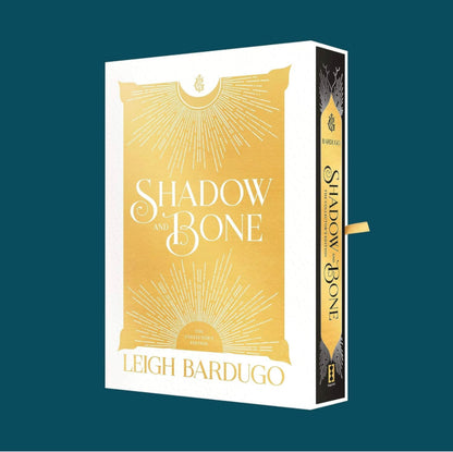 Shadow & Bone Collectors Edition by Leigh Bardugo (Hardcover)