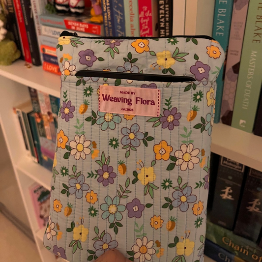 Quilted booksleeve